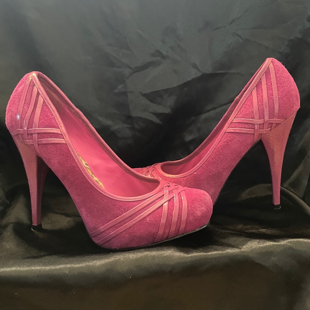 Fuscia STEVE MADDEN platform heels size 8